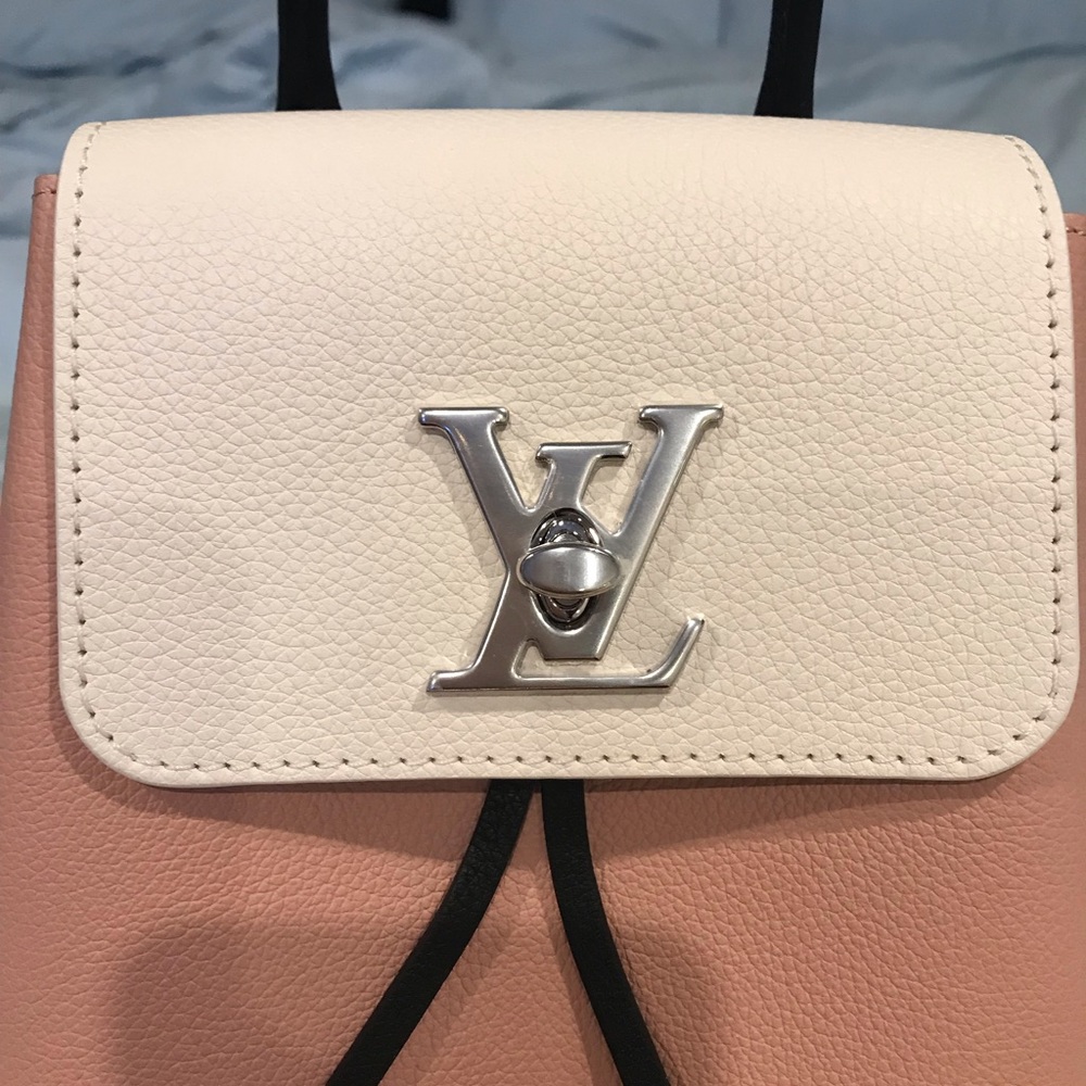 LV Lockme Backpack Mini - Picture 3 of 10